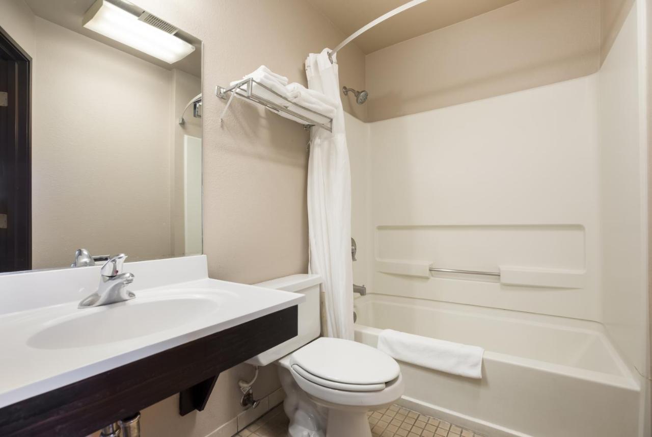 Americas Best Value Inn Sparks Extérieur photo